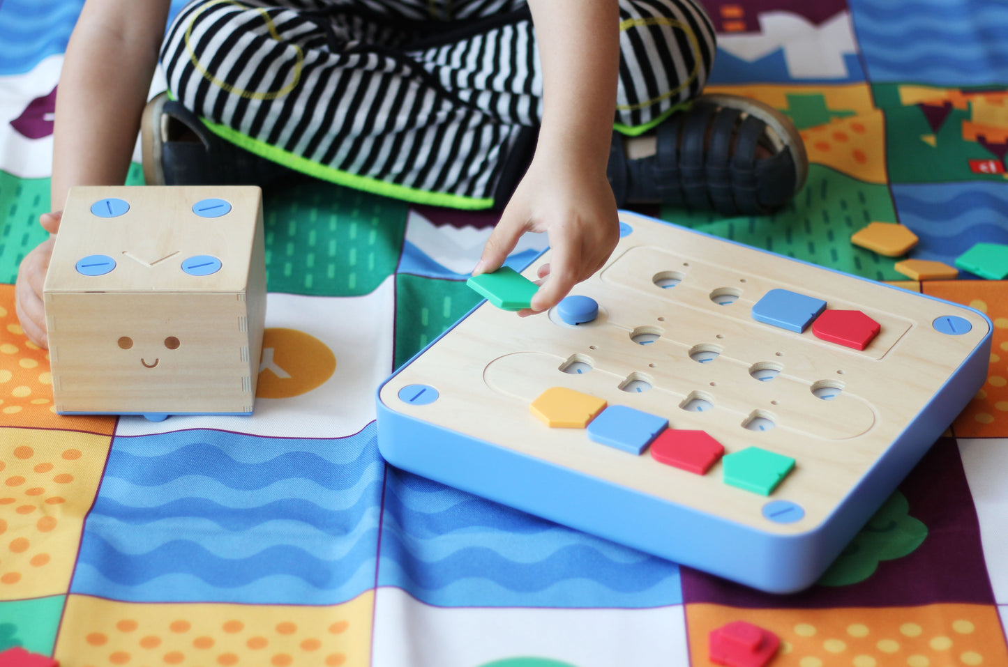Coffret Cubetto + activités exclusives COLORI