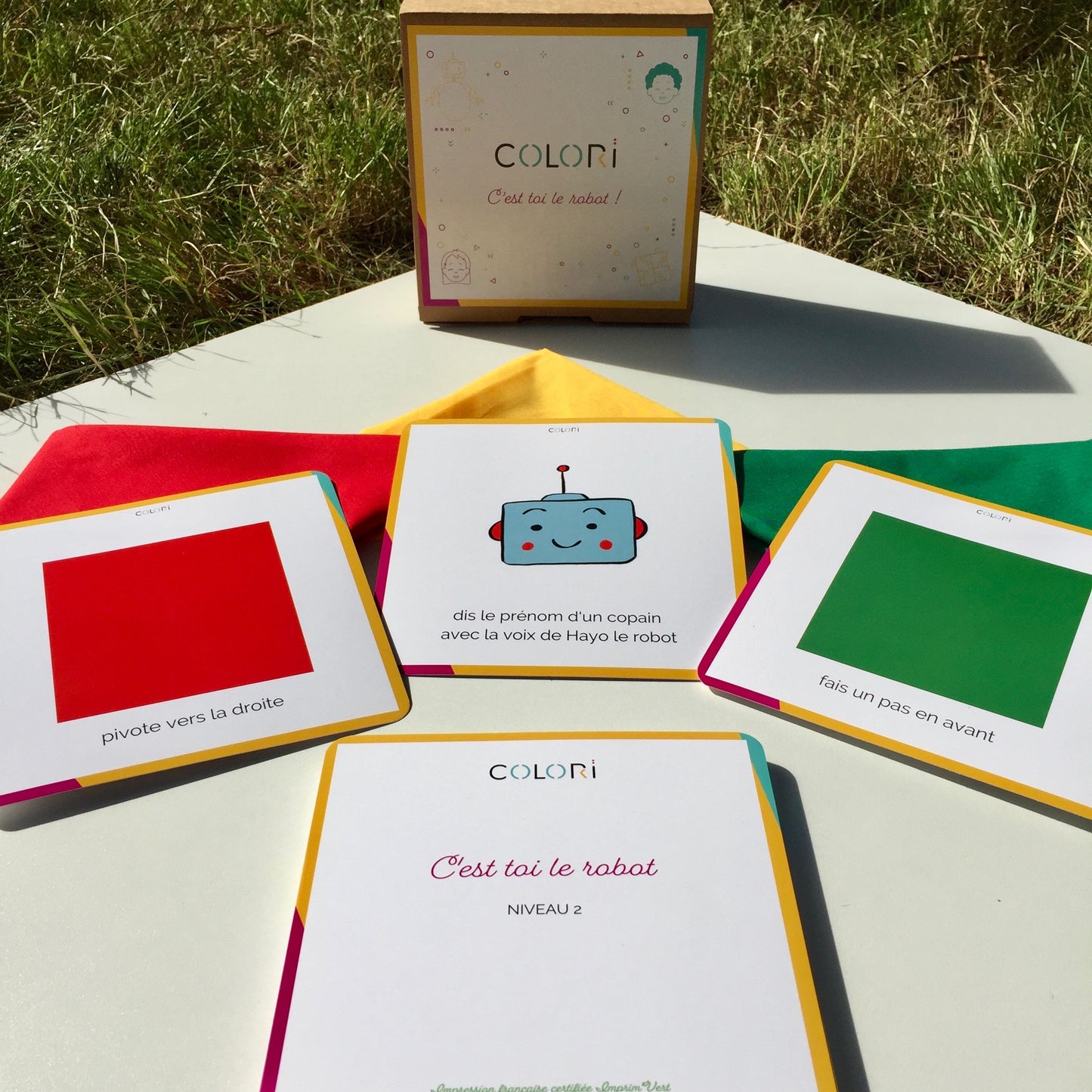 C'est toi le robot - Cartes et foulards